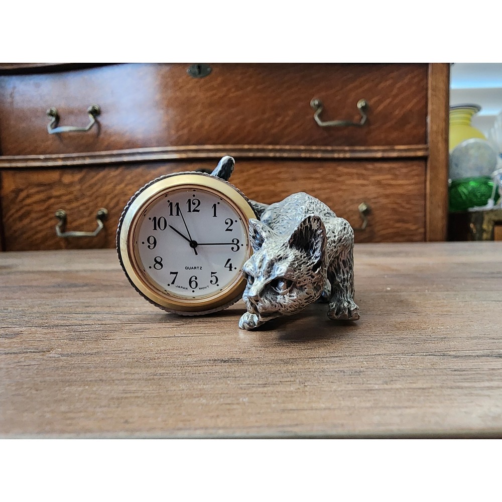 vintage novelty cat figurine clock